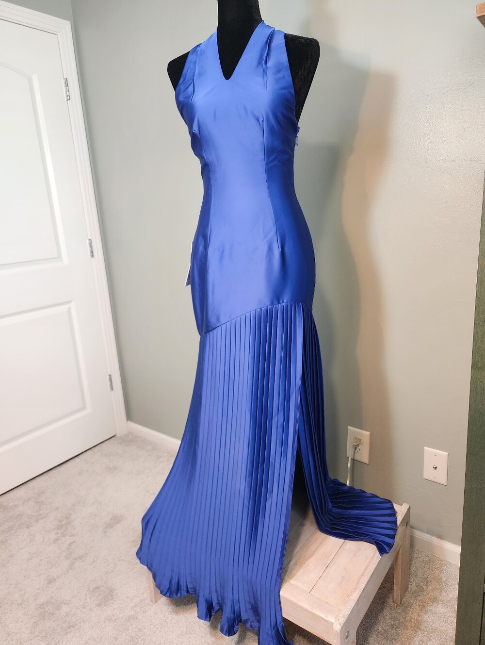 Elegant Blue Halter Pleated Evening Dress - AZAZIE Nayeli - Picture 8 of 15
